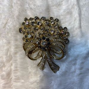 🌸 Vintage Floral Daisy Bouquet Rhinestone Pin Brooch Costume Jewelry